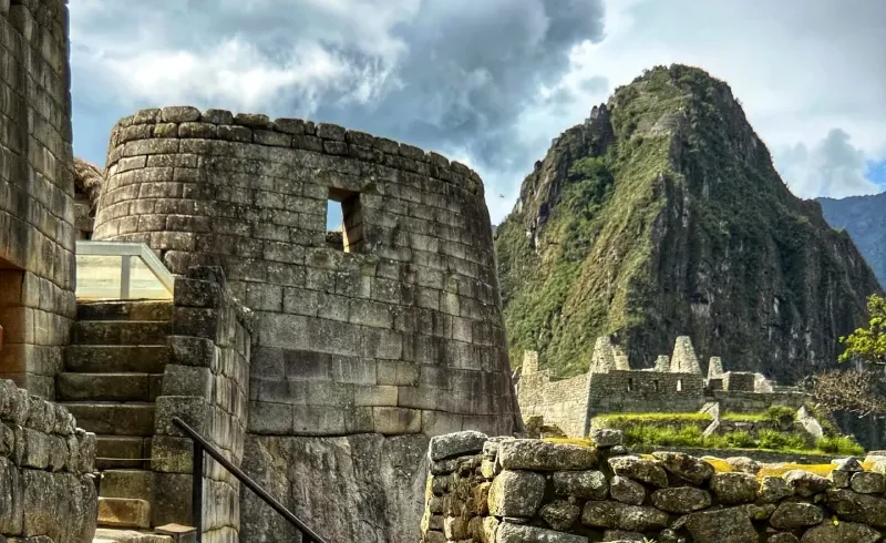 trek to inca trail short
