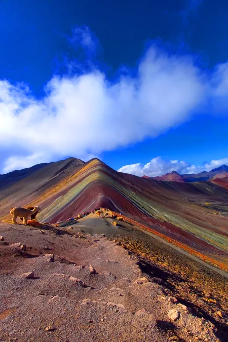 rainbow mountain hikes